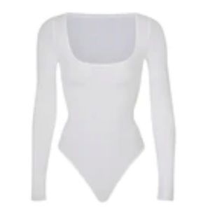 SKIMS Jelly Long Sleeve Bodysuit Marble Tone Sheer Size Medium Snap closure